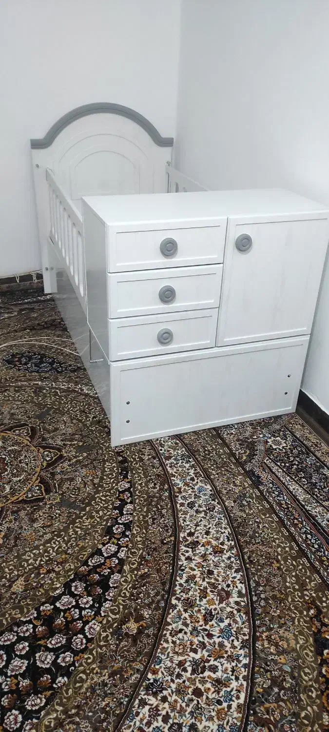 بلک فرادی تخفیف ویژه حراج تخت وکمد|اسباب و اثاث بچه|اهواز, ۳۰ متری|دیوار