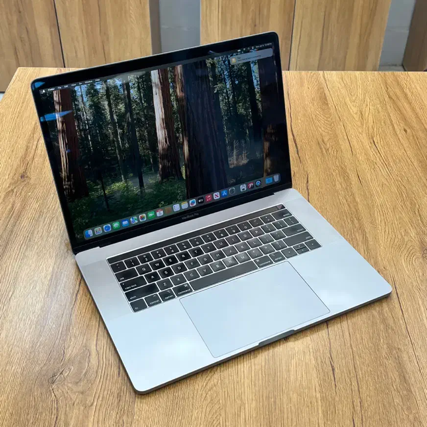 مک بوک Pro2019 پردازنده i9 رم ۳۲گرافیگ ۴ تاچ بار|رایانه همراه|مشهد, ارشاد|دیوار