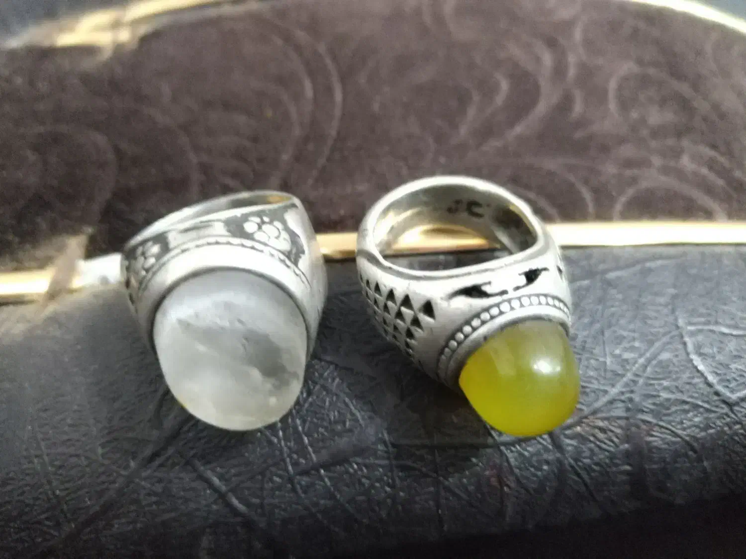 دو عدد انگشتر نقره|جواهرات|تربت‌حیدریه, منظر|دیوار