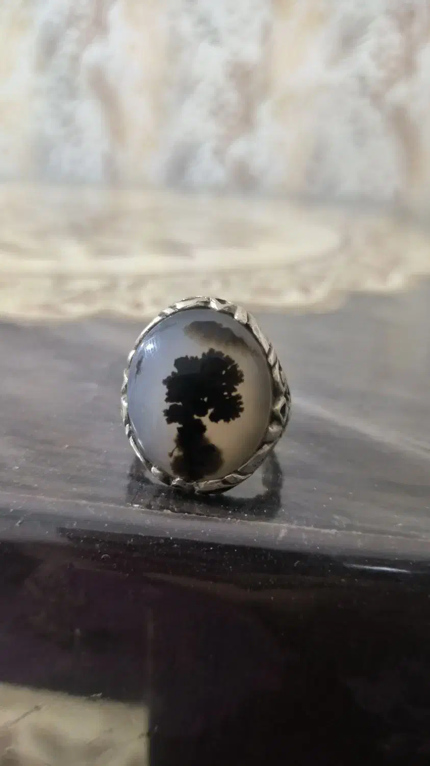 شجر نیم رخ|جواهرات|زرند, |دیوار