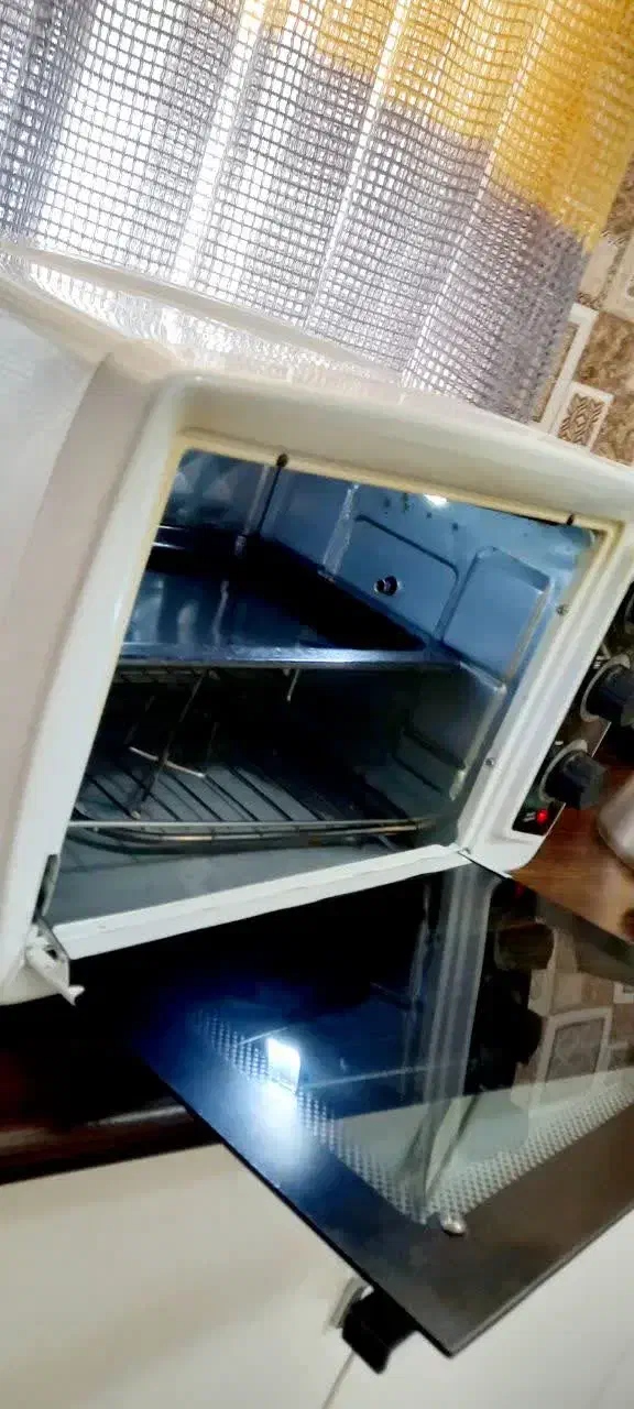 توستر،سالم و تمیز نو مدیا|اجاق گاز و لوازم برقی پخت‌وپز|کاشان, آیت الله سعیدی|دیوار