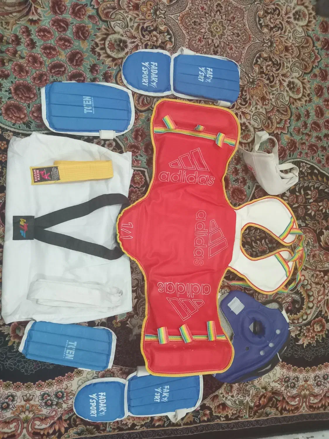 ست لوازم تکواندو|تجهیزات ورزشی|تهران, هفده شهریور|دیوار