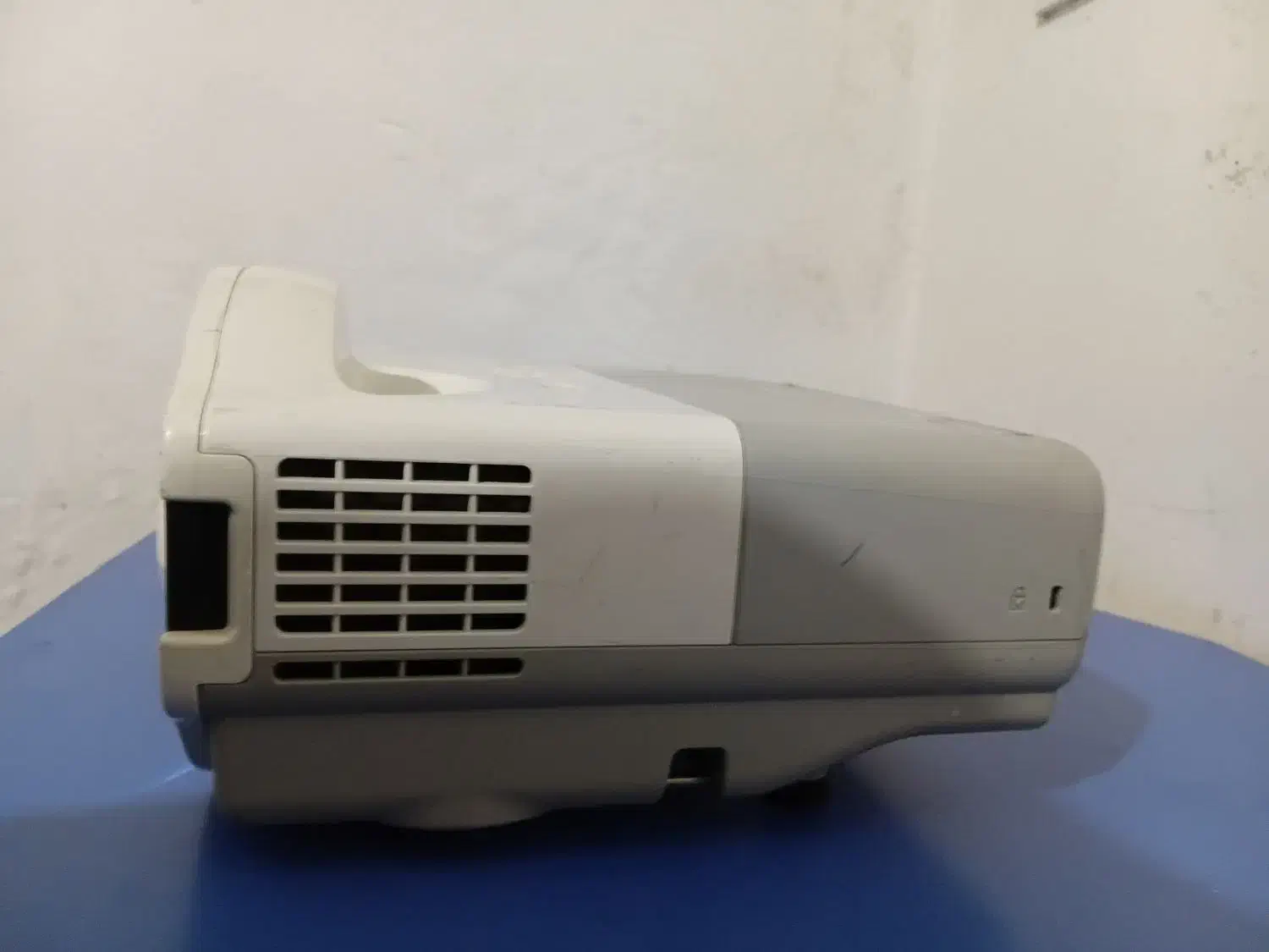 ویدیو پرژکتور apson|تلویزیون و پروژکتور|شهریار, کهنز|دیوار