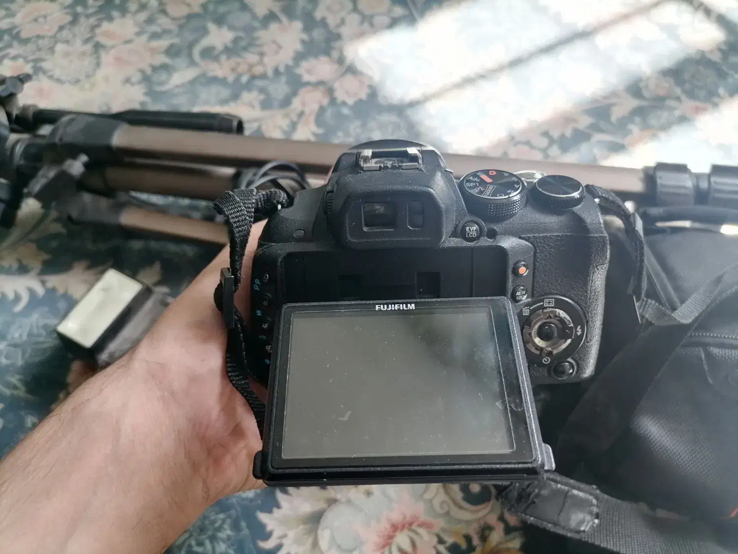 دوربین فوجی hs10 و پایه دوربین|دوربین عکاسی و فیلمبرداری|کرج, کارخانه قند|دیوار