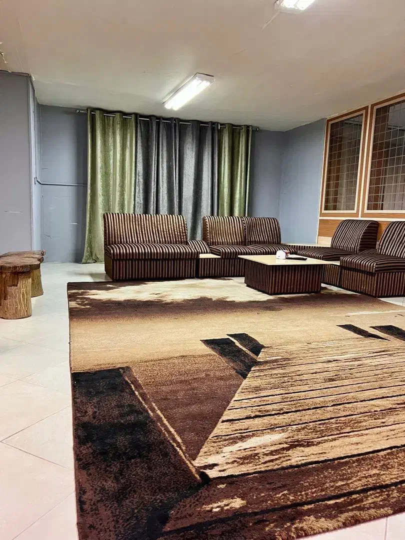 نیازمند شاگرد 24ساعته با جاخواب|استخدام سرایداری و نظافت|اصفهان, باغ دریاچه|دیوار