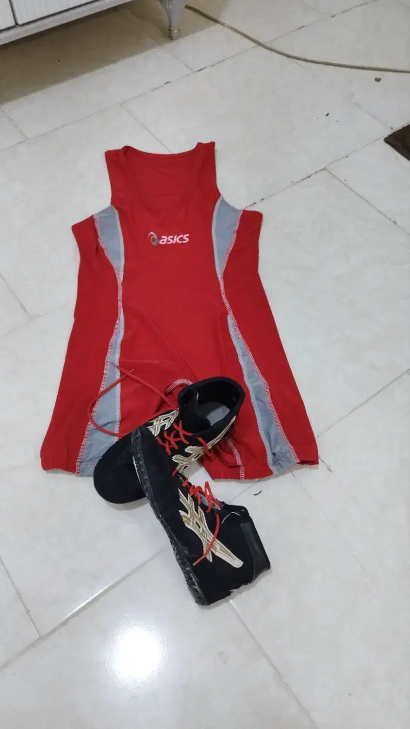 لباس کشتی لارج ۱۱سال تا ۱۳ سال میشه L|تجهیزات ورزشی|تهران, هفده شهریور|دیوار