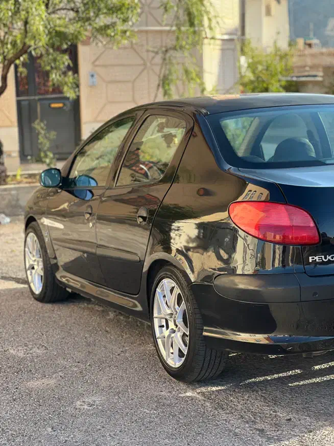 پژو 206sd|خودرو سواری و وانت|صدرا-فارس, فاز ۱|دیوار