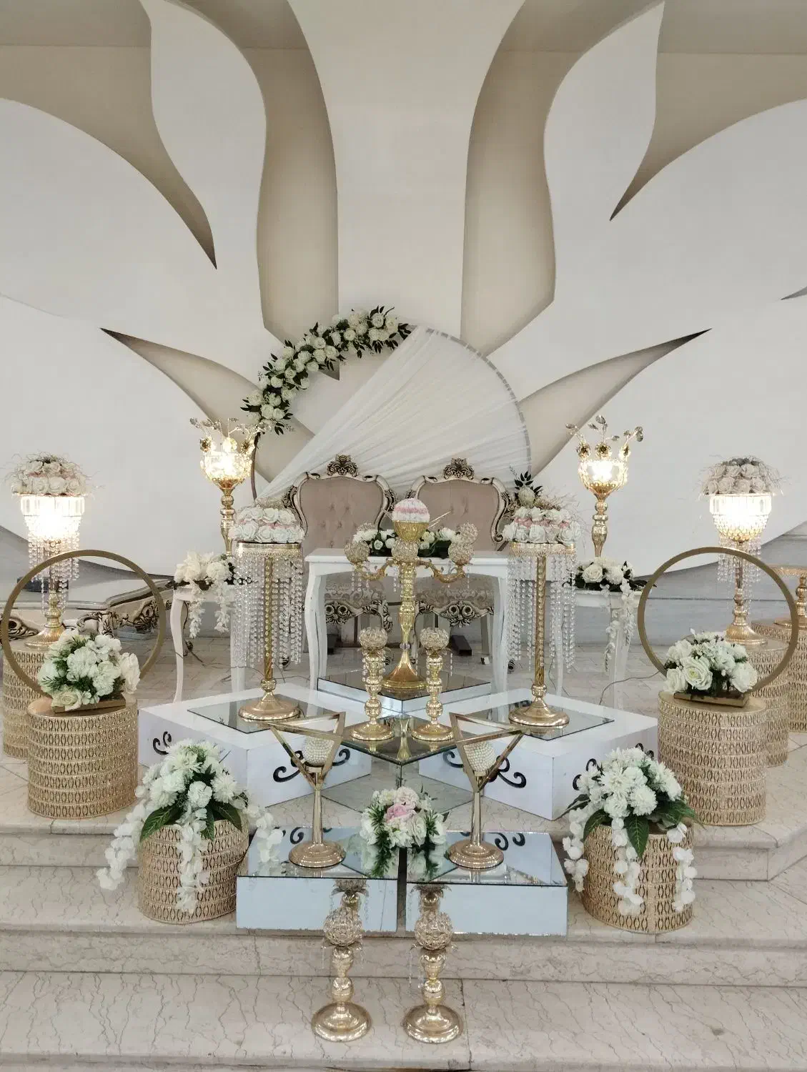 فروش لوازم مزون مجلسی عروس وسفره عقد'تک وعمده|لباس|سبزوار, قائم|دیوار