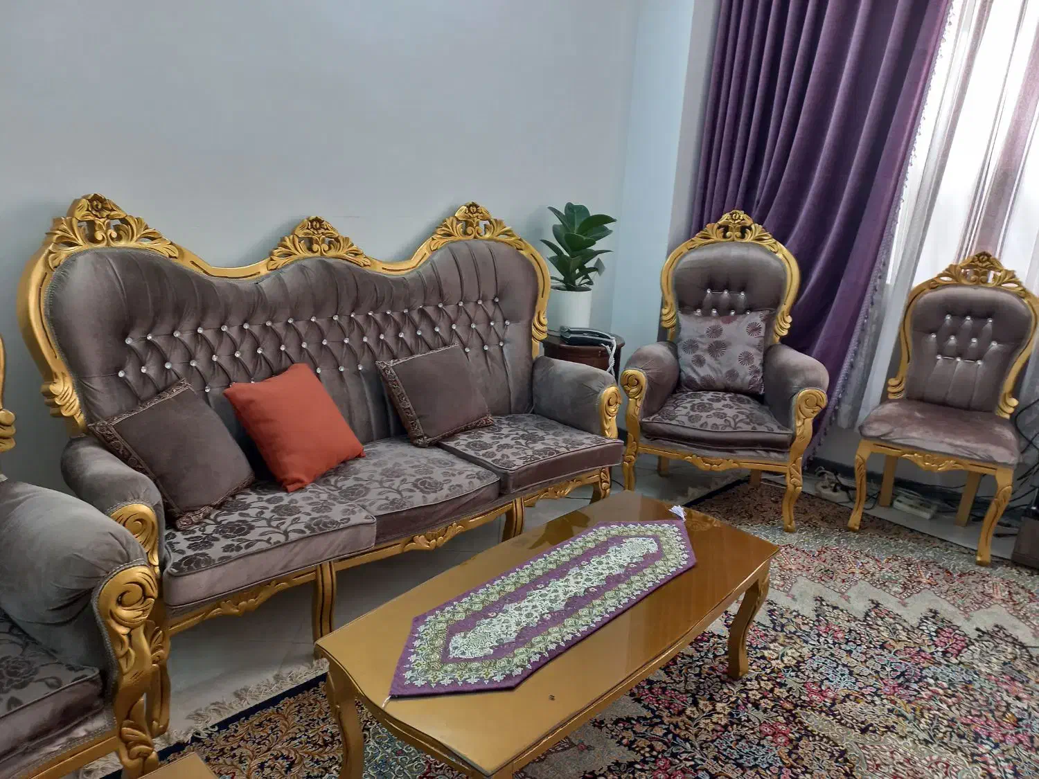 فروش مبل سلطنتی ۹ نفره|مبلمان خانگی و میز عسلی|شیروان (خراسان), |دیوار