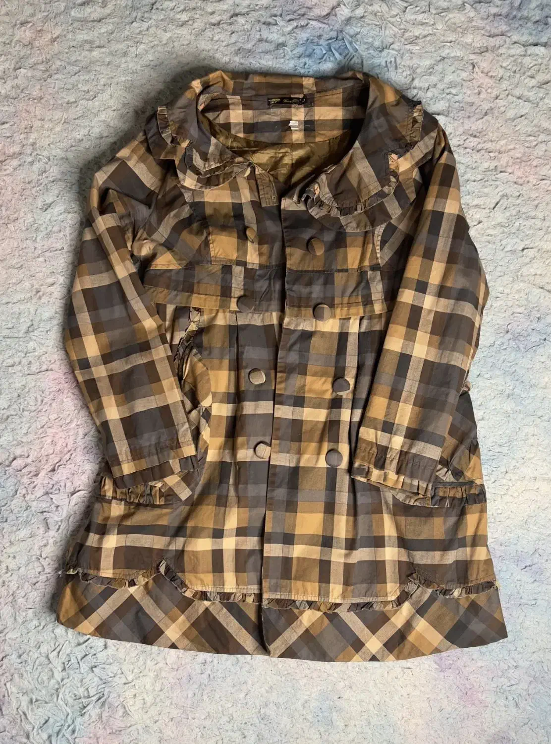 بارانی چهارخانه زنانه تمیز و سالم|لباس|تهران, جوادیه تهرانپارس|دیوار