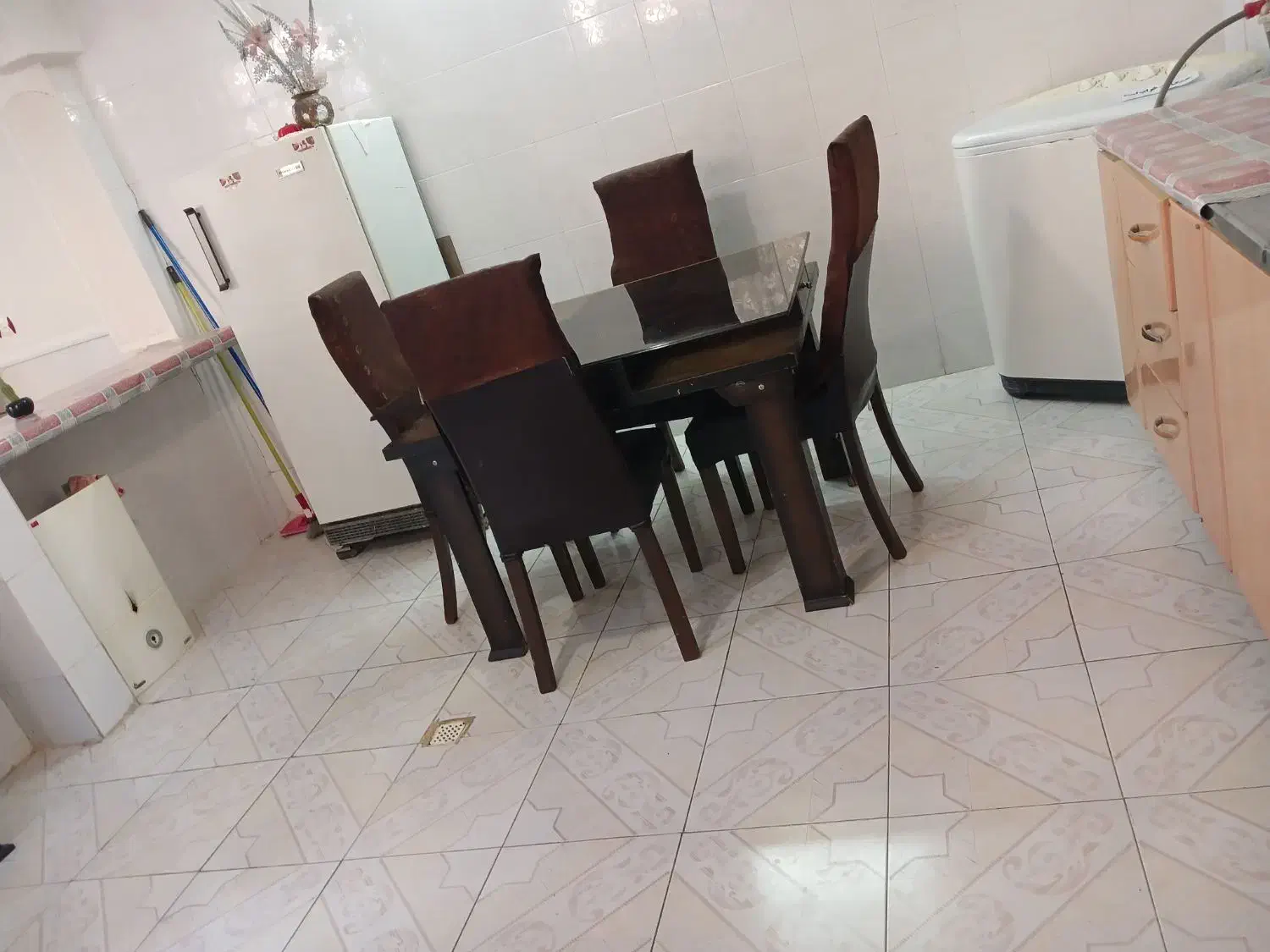 منزل پارکینگ حیاطی باامنیت|اجارهٔ کوتاهمدت آپارتمان و سوئیت|اصفهان, کوی امیریه|دیوار