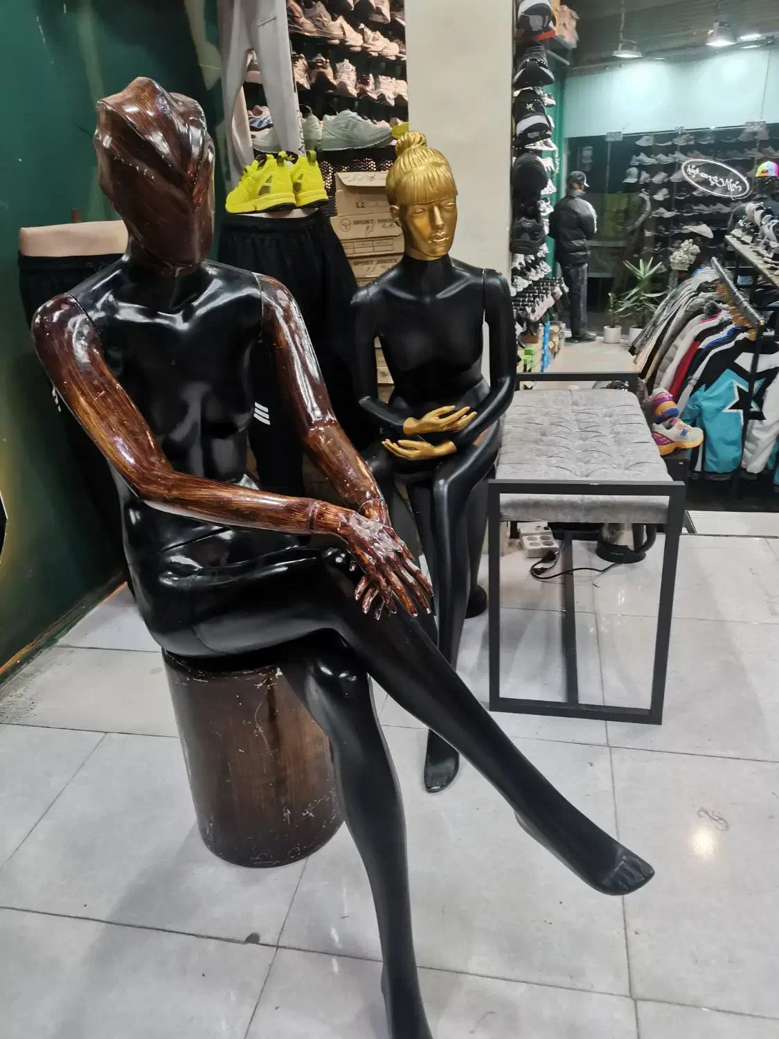 مانکن زنونه جنس خوب صحیح و سالم|فروشگاه و مغازه|دورود, |دیوار