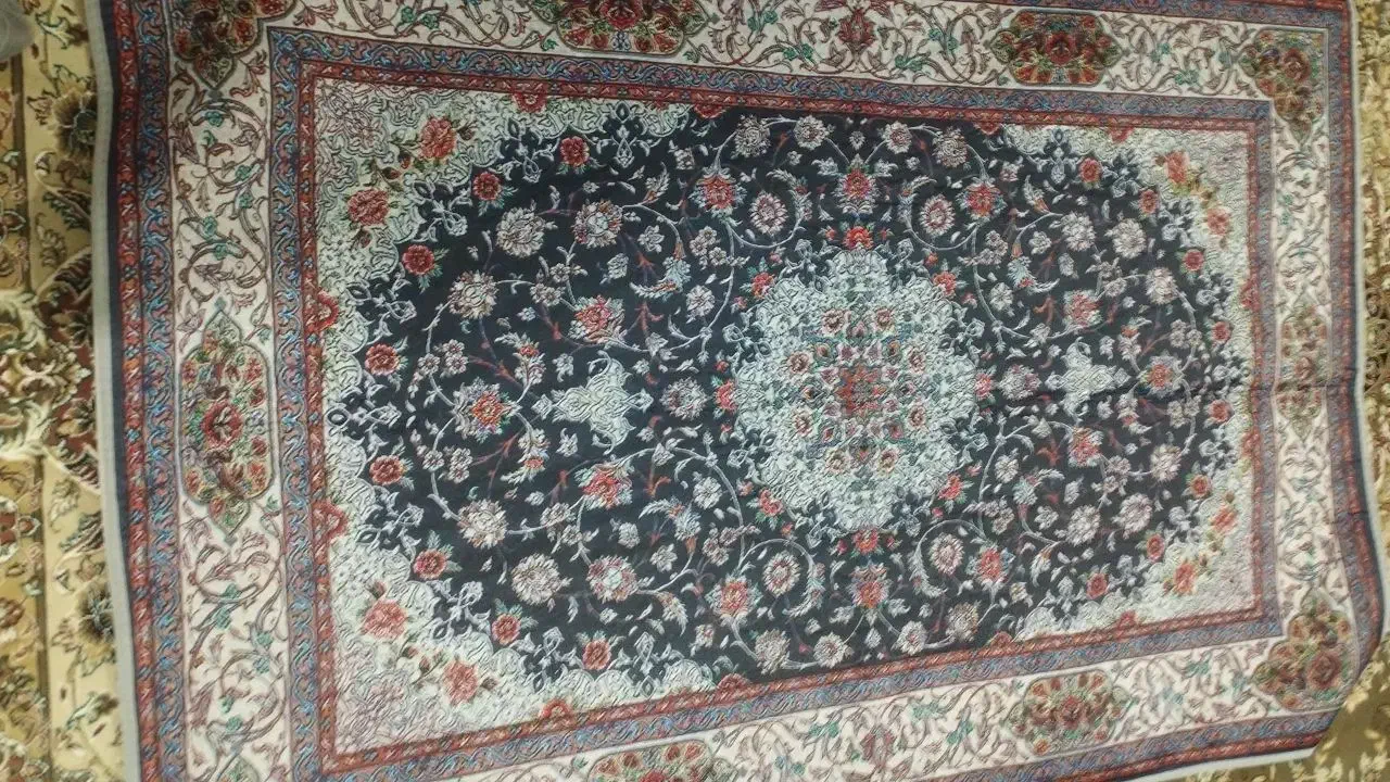 فرشینه سه متری|فرش|صفادشت, |دیوار