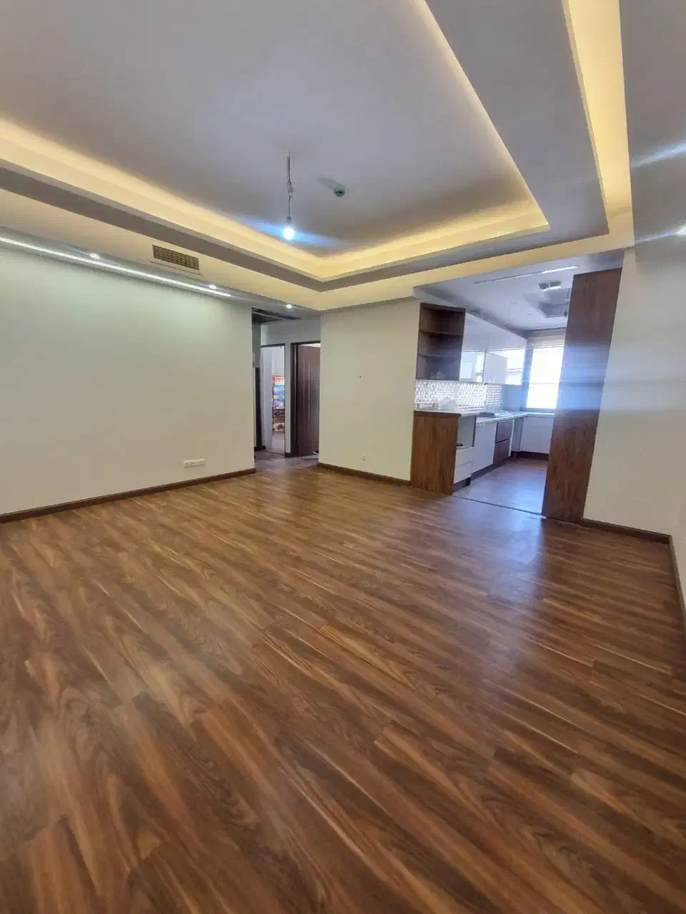 ۹۵ متر /دوخواب /کلید نخورده /فول امکانات