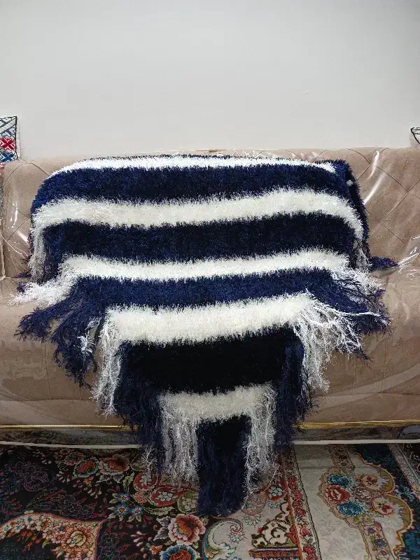 شنل دست بافت|لباس|گلبهار, شهر جدید گلبهار|دیوار