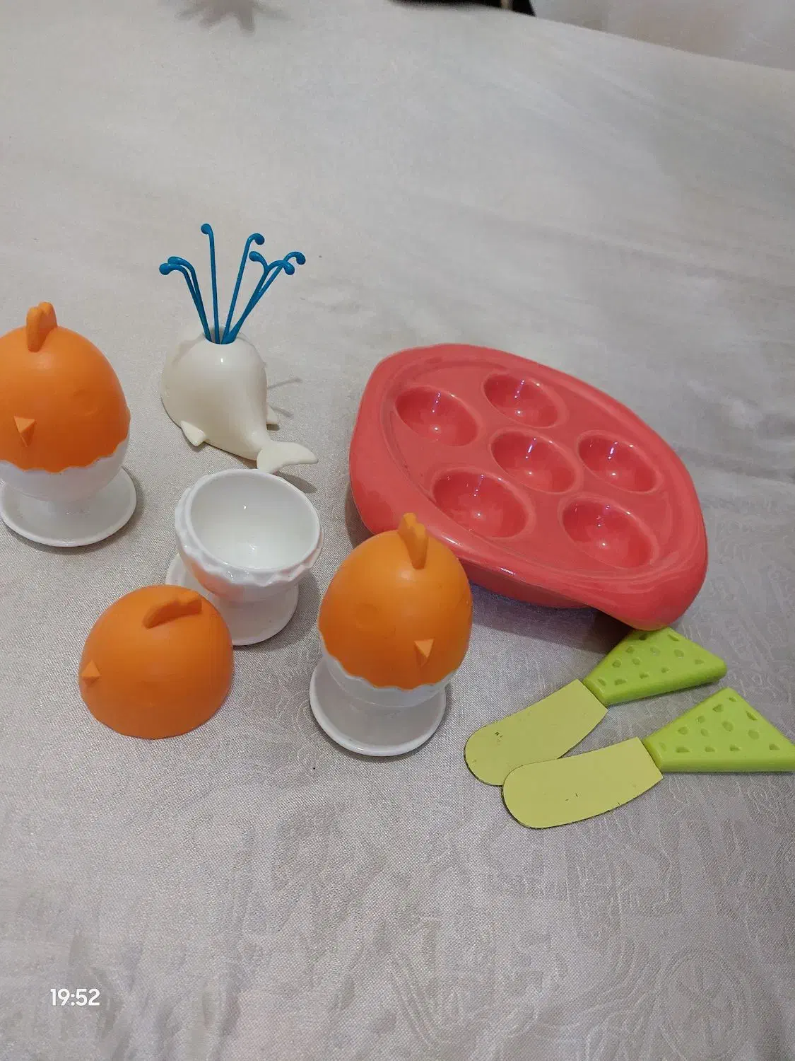 جا تخم مرغی و زیتون خوری|ظروف سرو و پذیرایی|دهلران, |دیوار