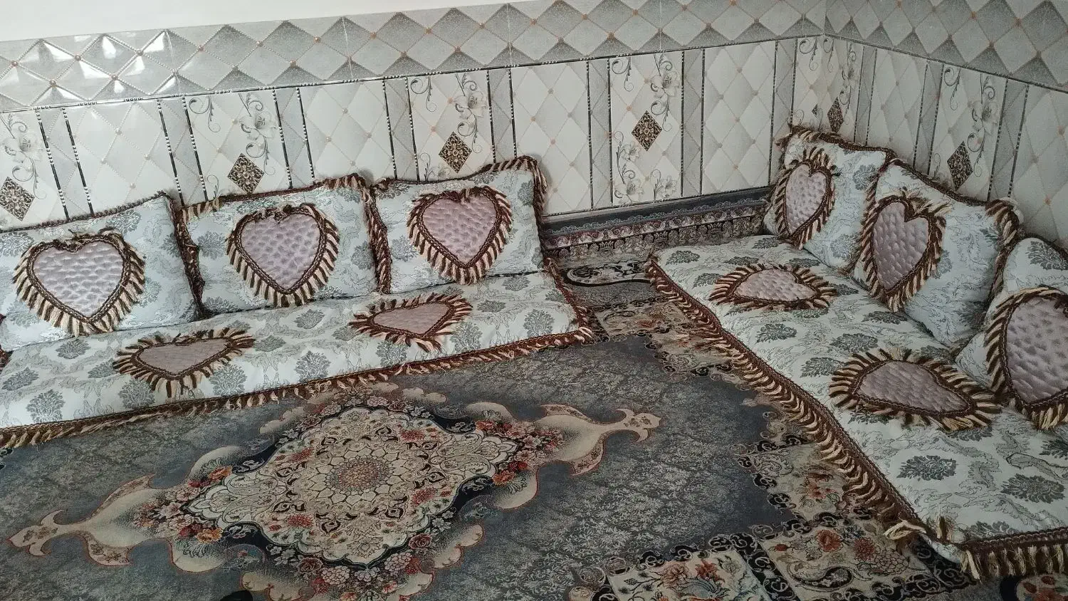 بالشت وکناره|رختخواب، بالش، پتو|زاهدان, |دیوار