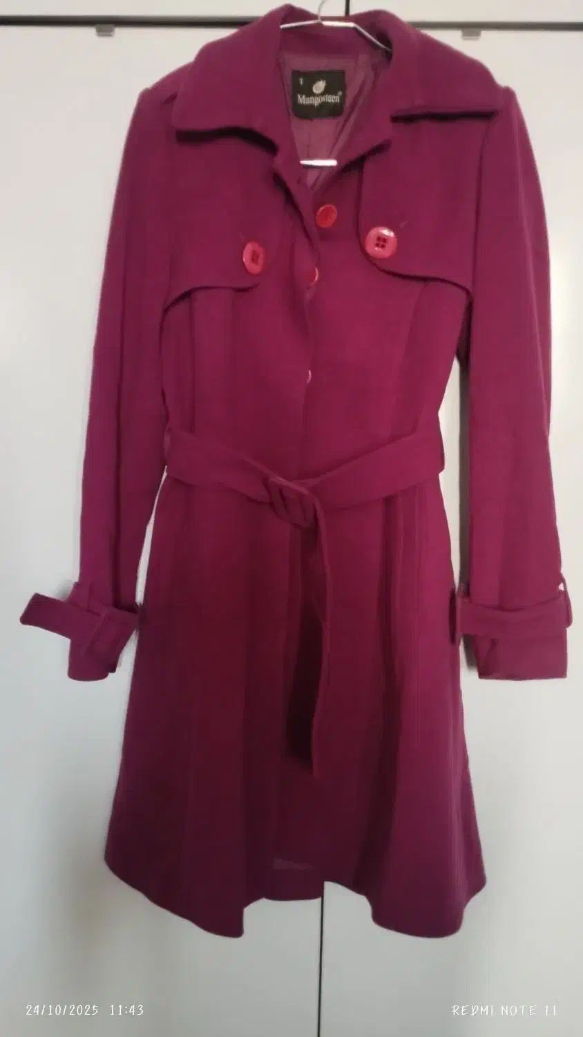 پالتو شلوار وکفش وکیف|لباس|صدرا-فارس, فاز ۱|دیوار