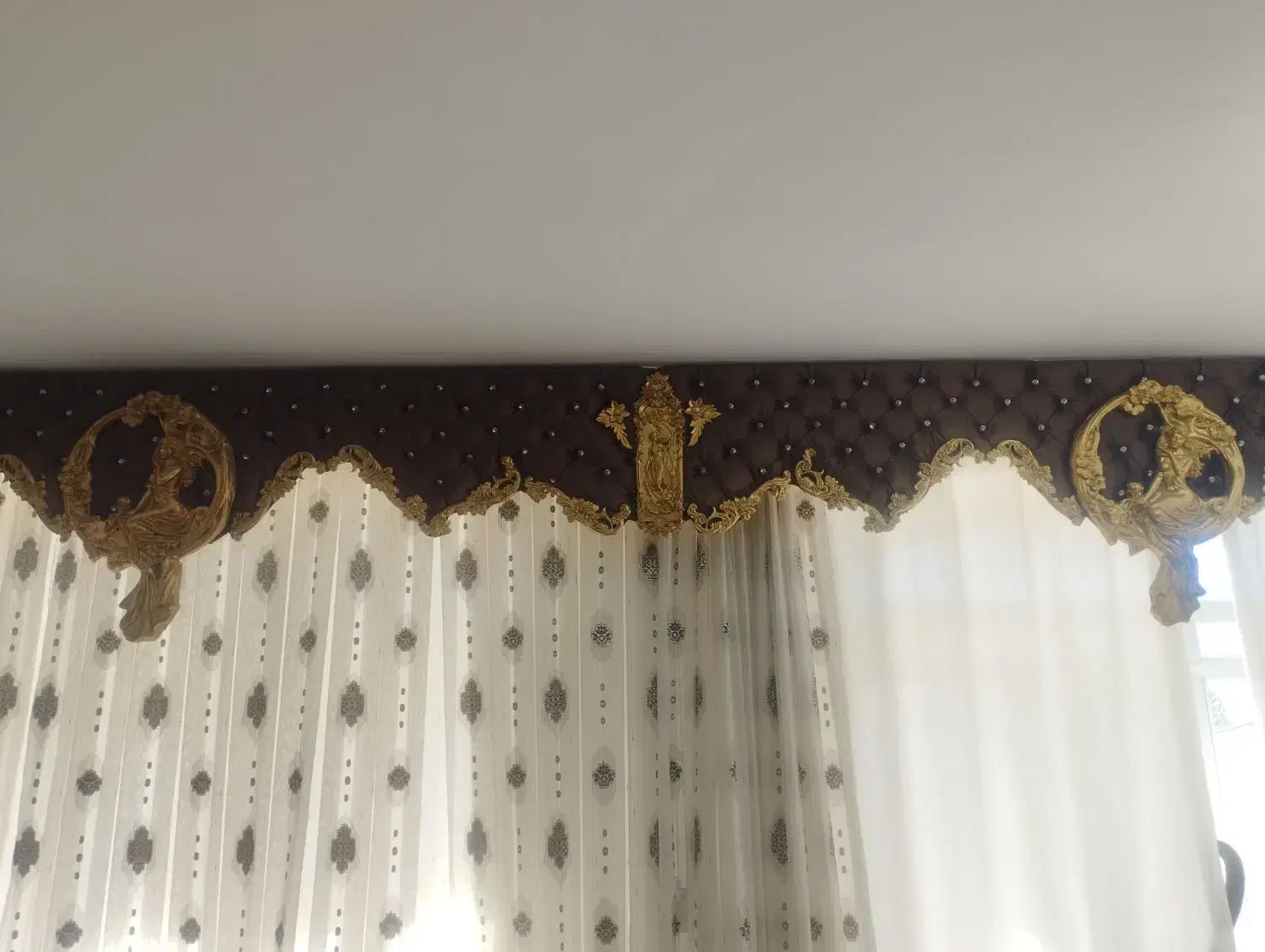 کتیبه|پرده، رانر، رومیزی|پیر بکران, |دیوار