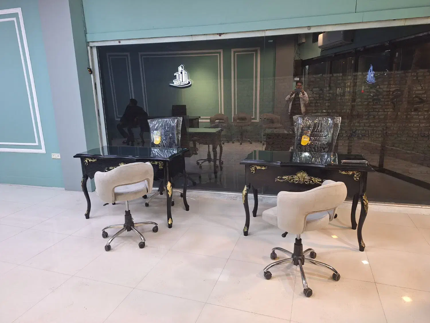 استخدام مشاور املاک حرفه ای/ املاک پارسه|استخدام بازاریابی و فروش|تربت جام, والفجر|دیوار