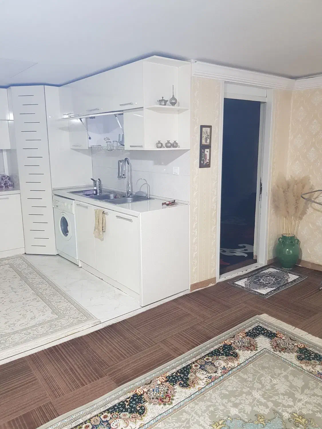 برای سخت پسندها،فول امکانات،۲خ،پارکینگ،بهترین نقطه|اجارهٔ کوتاه‌مدت آپارتمان و سوئیت|همدان, |دیوار