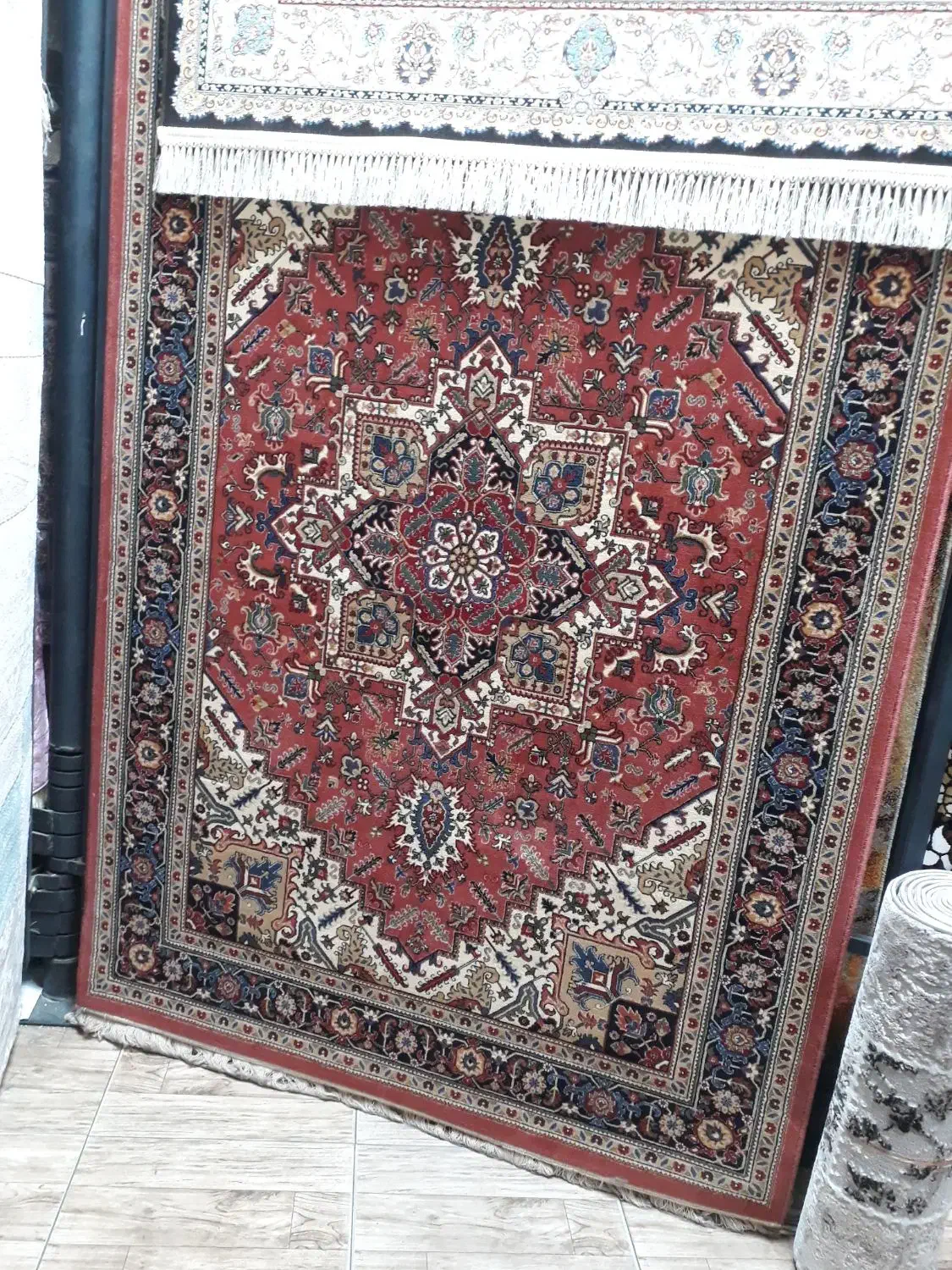 فرش آشپزخانه هریس طرح کلاسیک پیازی ۷۰۰شانه|فرش|تبریز, |دیوار