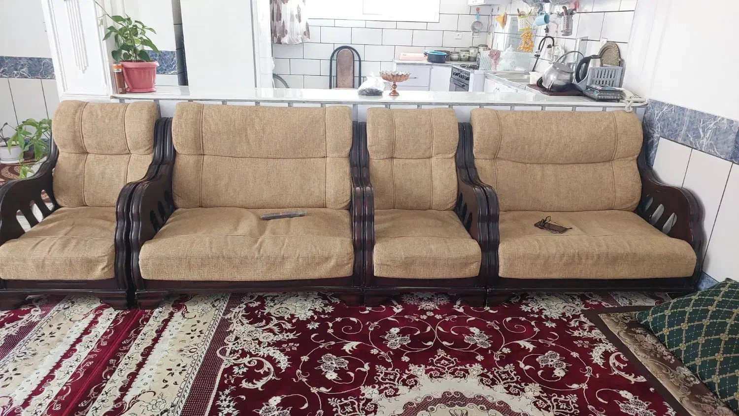 مبلمان راحتی|مبلمان خانگی و میز عسلی|شهرکرد, |دیوار
