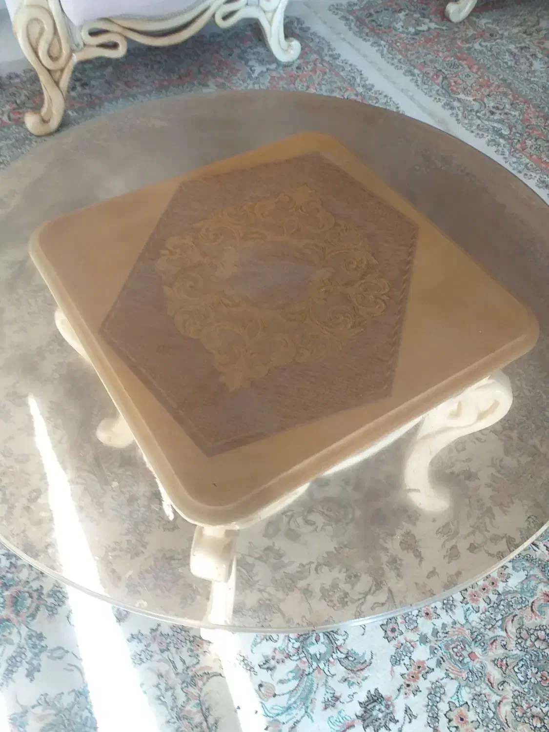 شیشه  میز یا جلو مبلی|مبلمان خانگی و میز عسلی|کبودرآهنگ, |دیوار