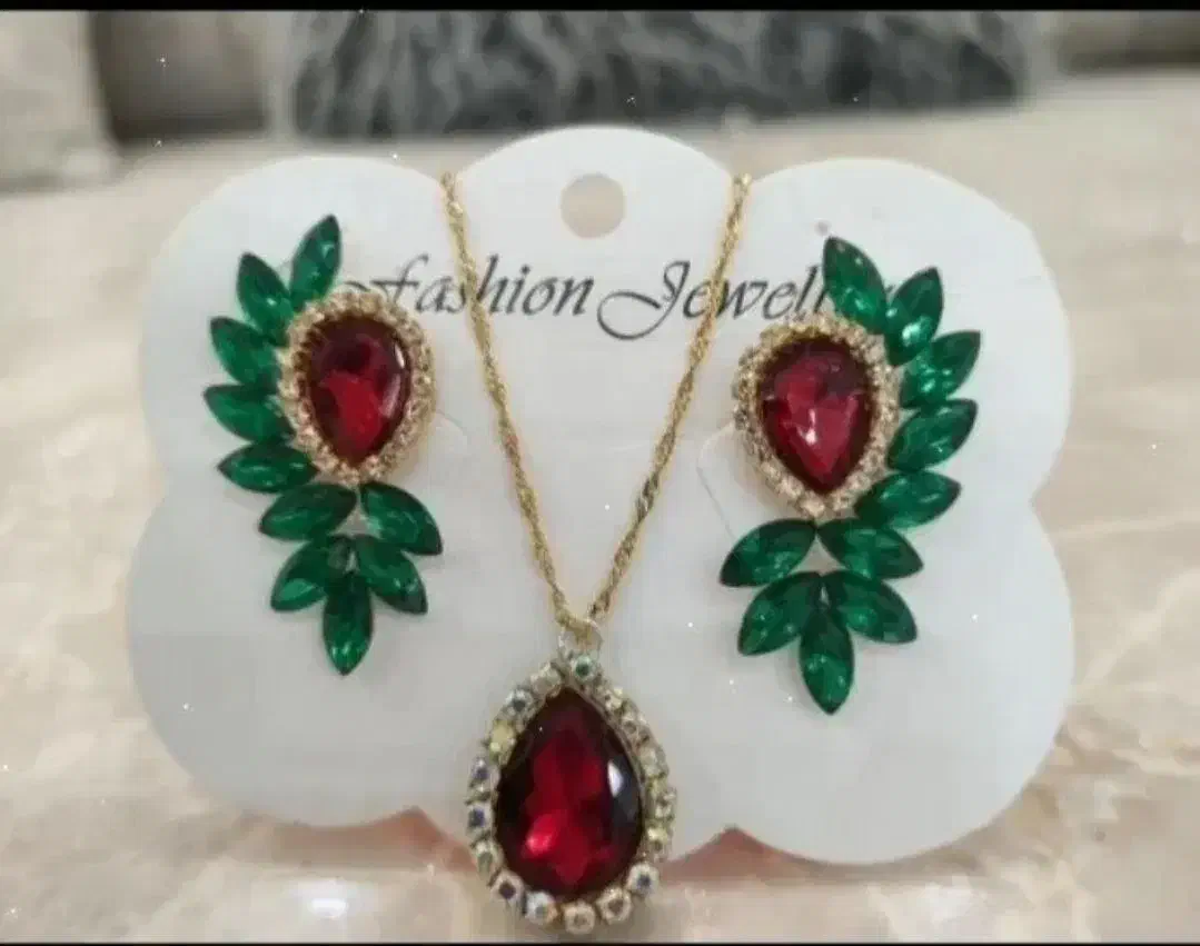 زیورآلات مخصوص عروس خانما برای جشن یلدا|زیورآلات و اکسسوری|قوچان, |دیوار