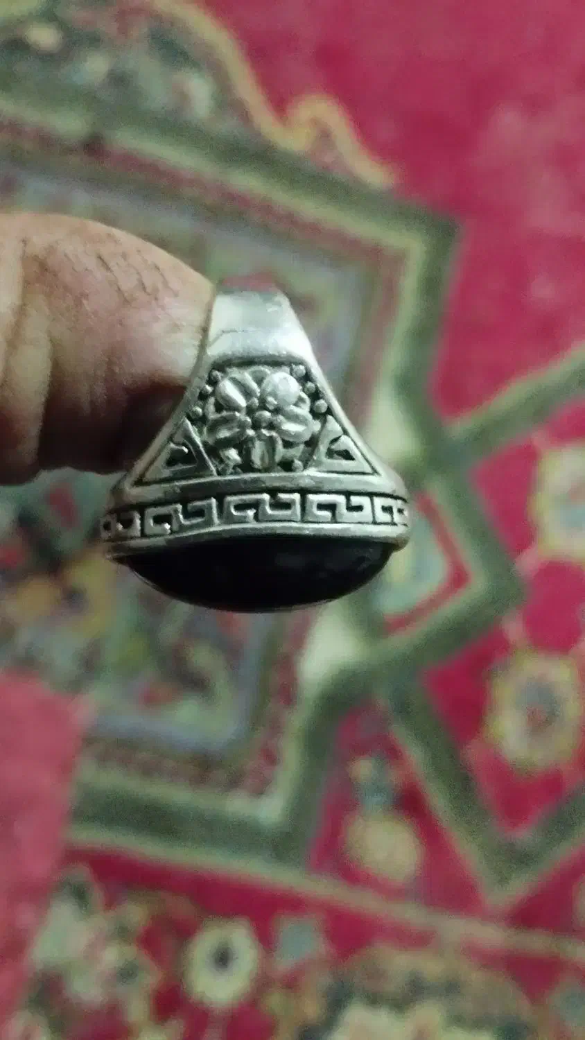 انگشتر کهنه|جواهرات|شاهین دژ, |دیوار