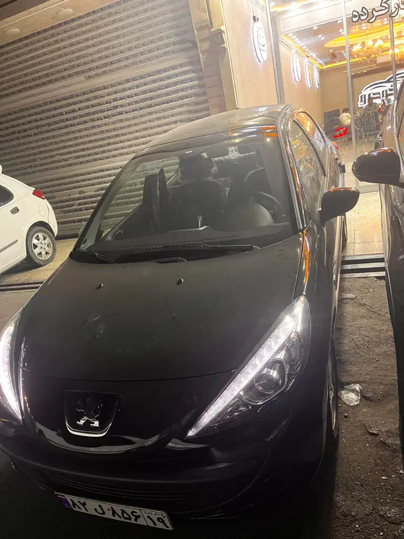 ۲۰۷ اتومات مشکی صفر خشک|خودرو سواری و وانت|اسلام‌شهر, مظفریه|دیوار