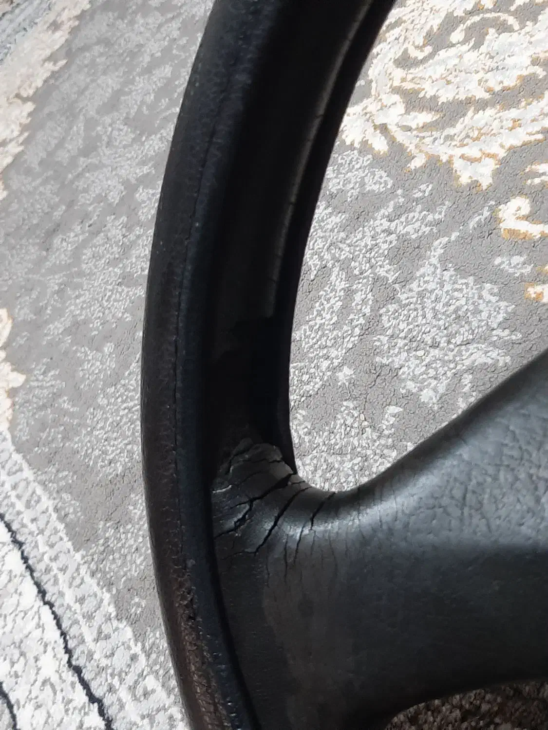 فرمان ۴۰۵|قطعات یدکی و لوازم جانبی|رشت, پاره بیجار|دیوار