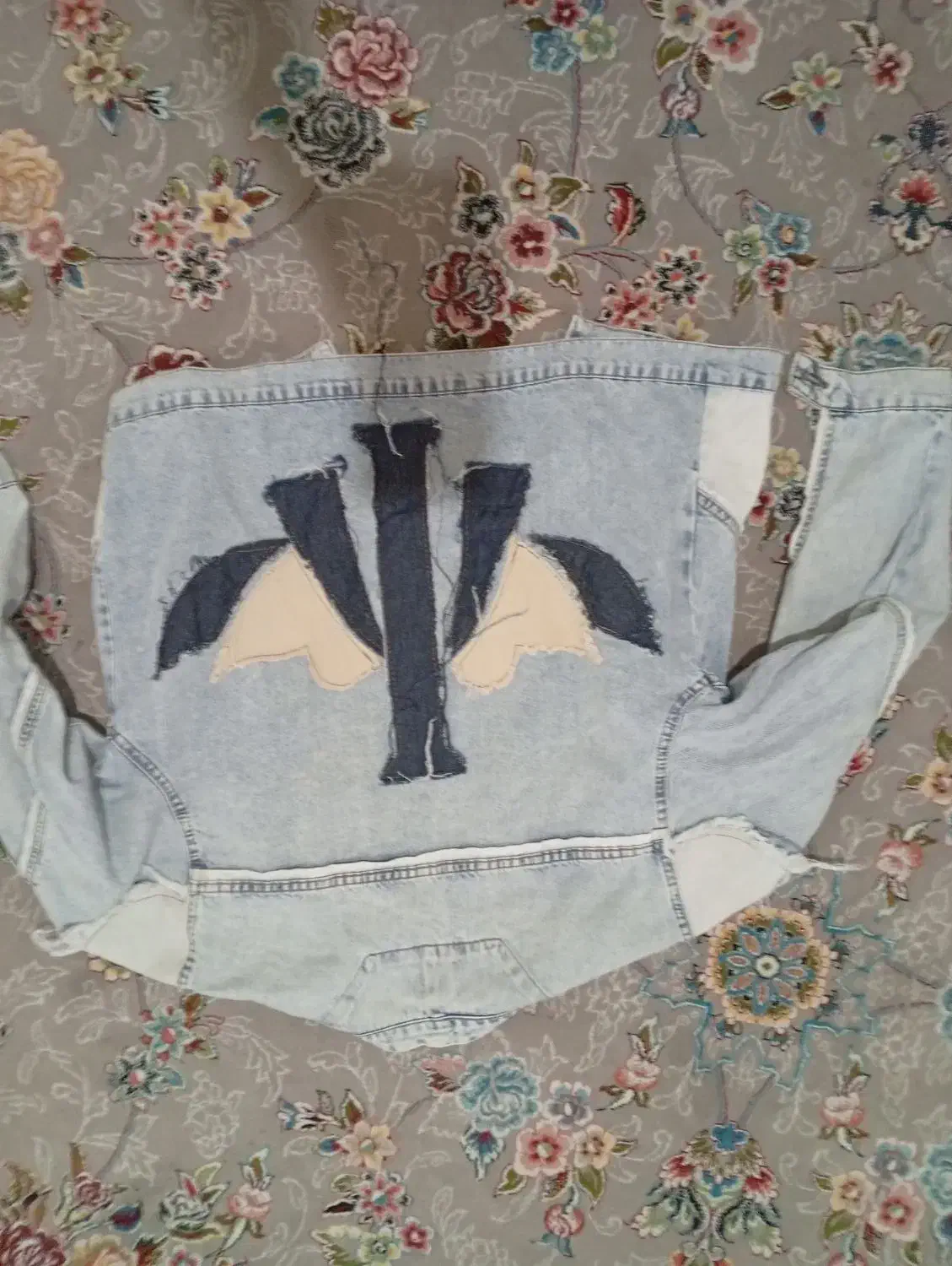 کت لی|لباس|تاکستان, |دیوار