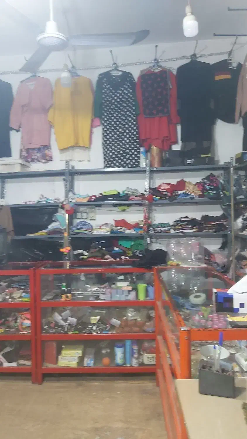 فروش اجناس مغازه لباس فروشی|کفش و لباس بچه|کلارآباد, |دیوار