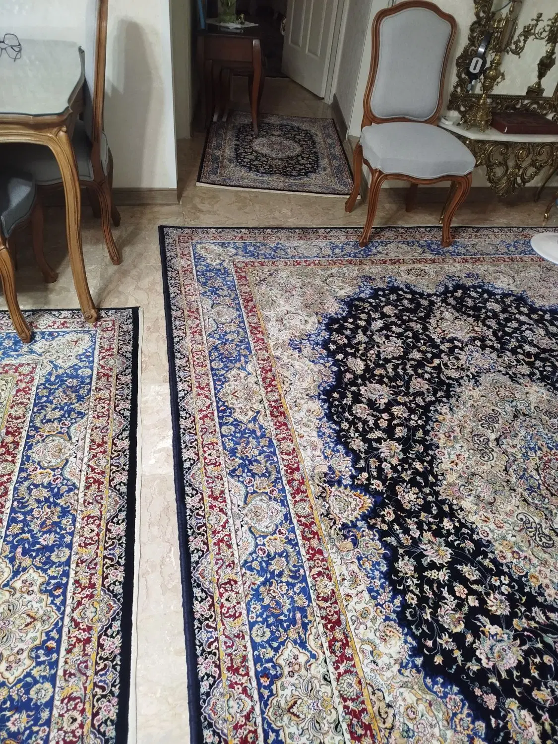 فرش پاتریس سه تخته ۱۰۵۰ شانه ۳۰۰۰ تراکم نخ ابریشم|فرش|تهران, دروس|دیوار