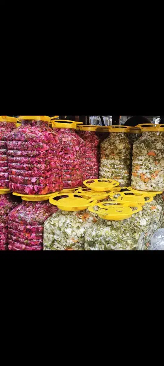 به ۵نفر همکار خانم ۲نفر اقا نیازمندیم|استخدام خدمات فروشگاه و رستوران|اسالم, |دیوار