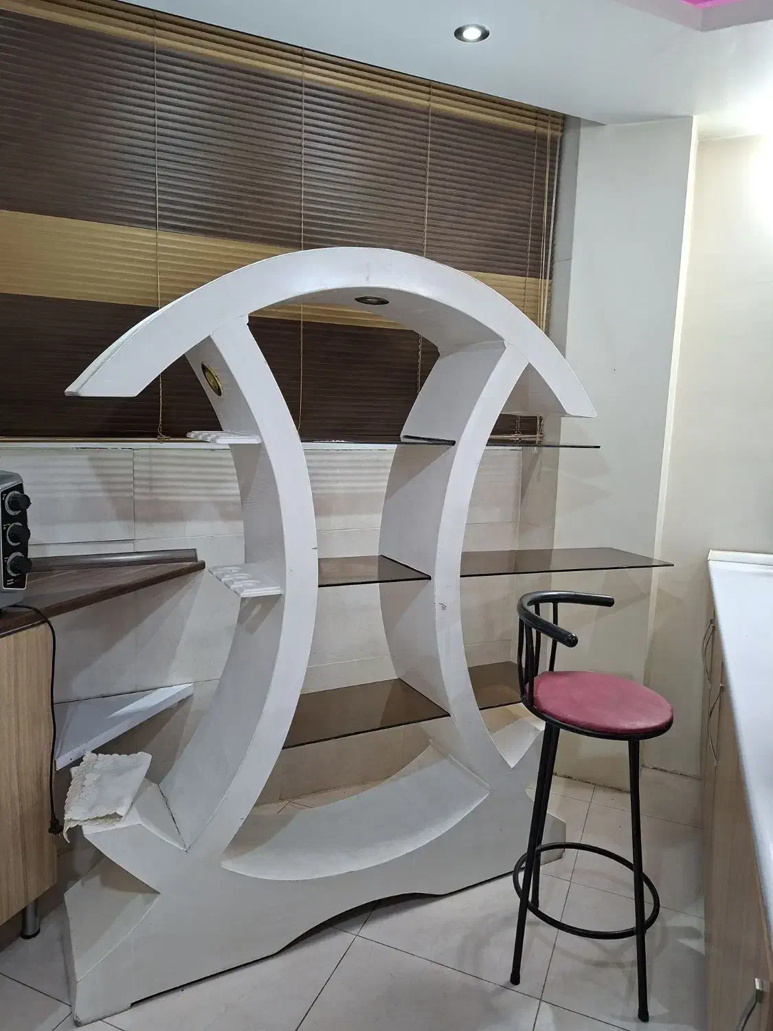 استند گل چوبی|کتابخانه، شلف، قفسههای دیواری|اصفهان, فرح آباد|دیوار