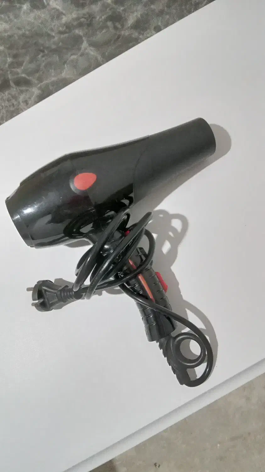 سشوار در حد نو|آرایشی، بهداشتی، درمانی|مرند, |دیوار