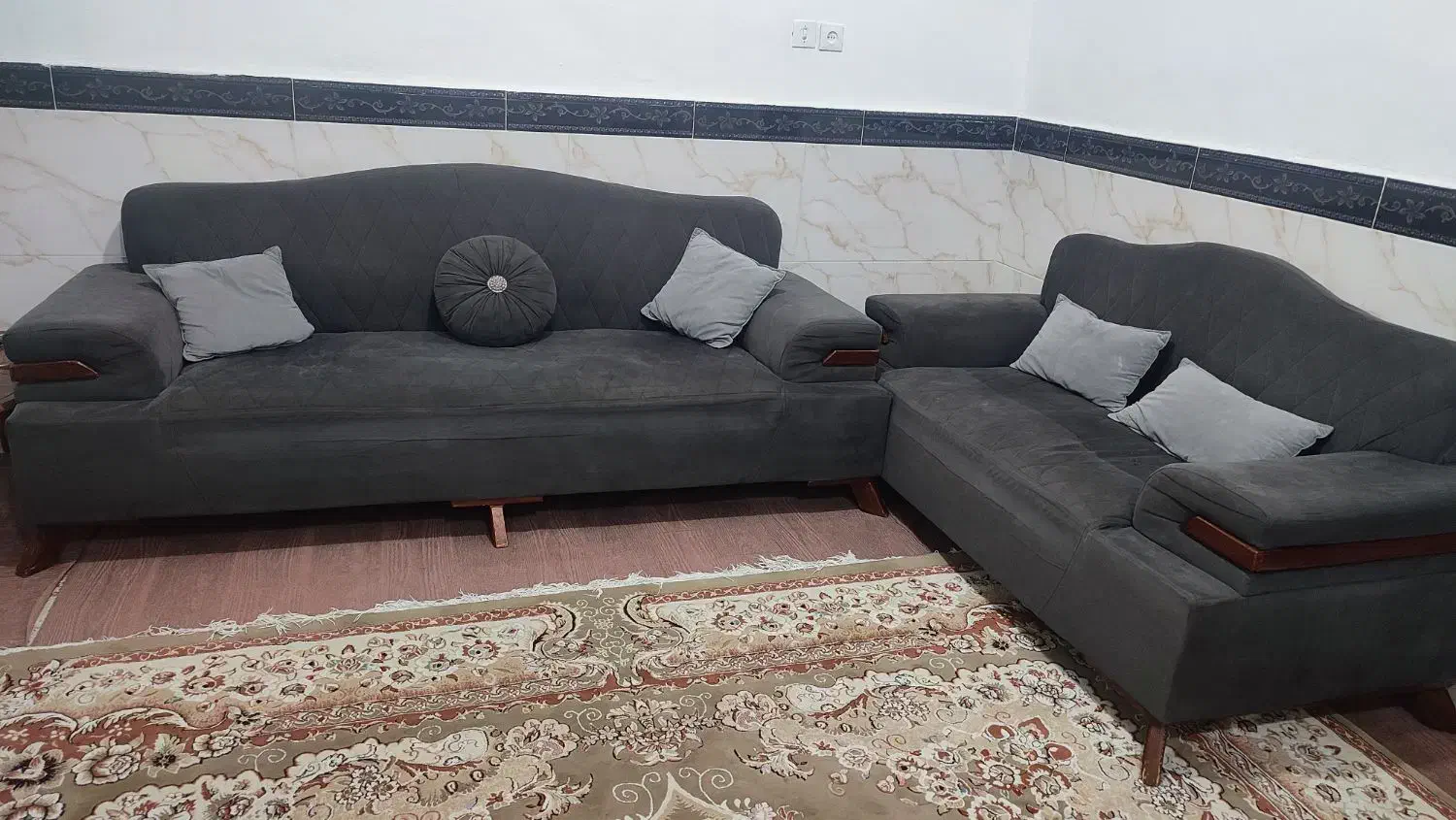 مبل 7نفره فروشی.|مبلمان خانگی و میز عسلی|رباطکریم, شترخوار|دیوار