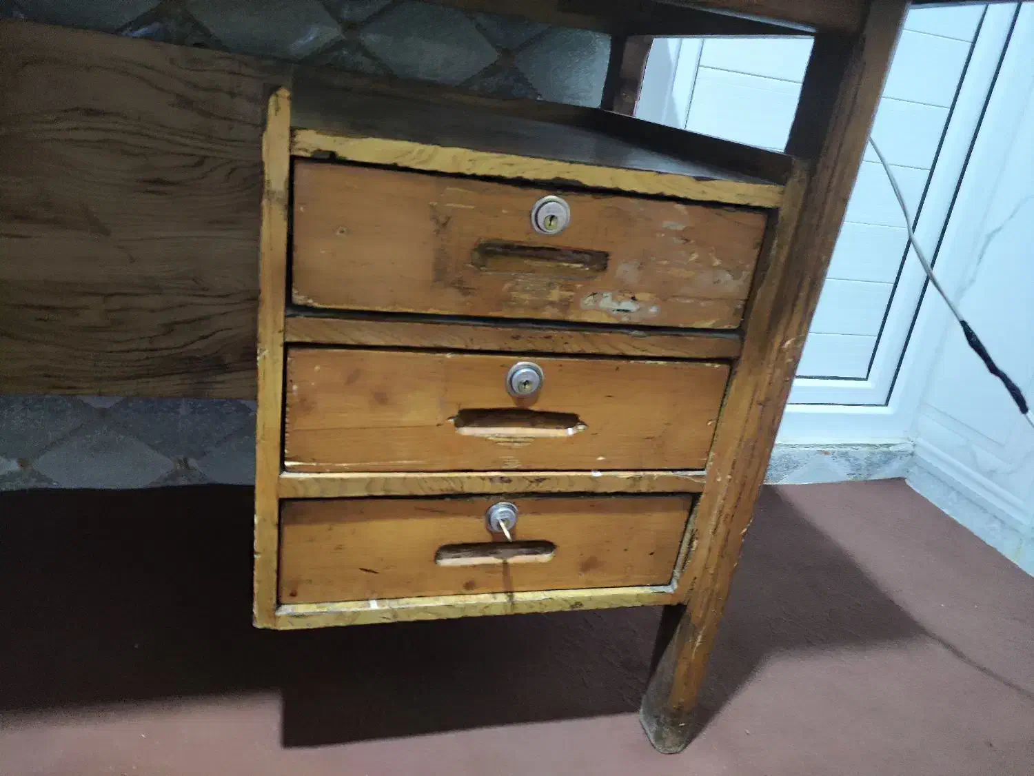 میز مطالعه|میز تحریر و کامپیوتر|یاسوج, |دیوار