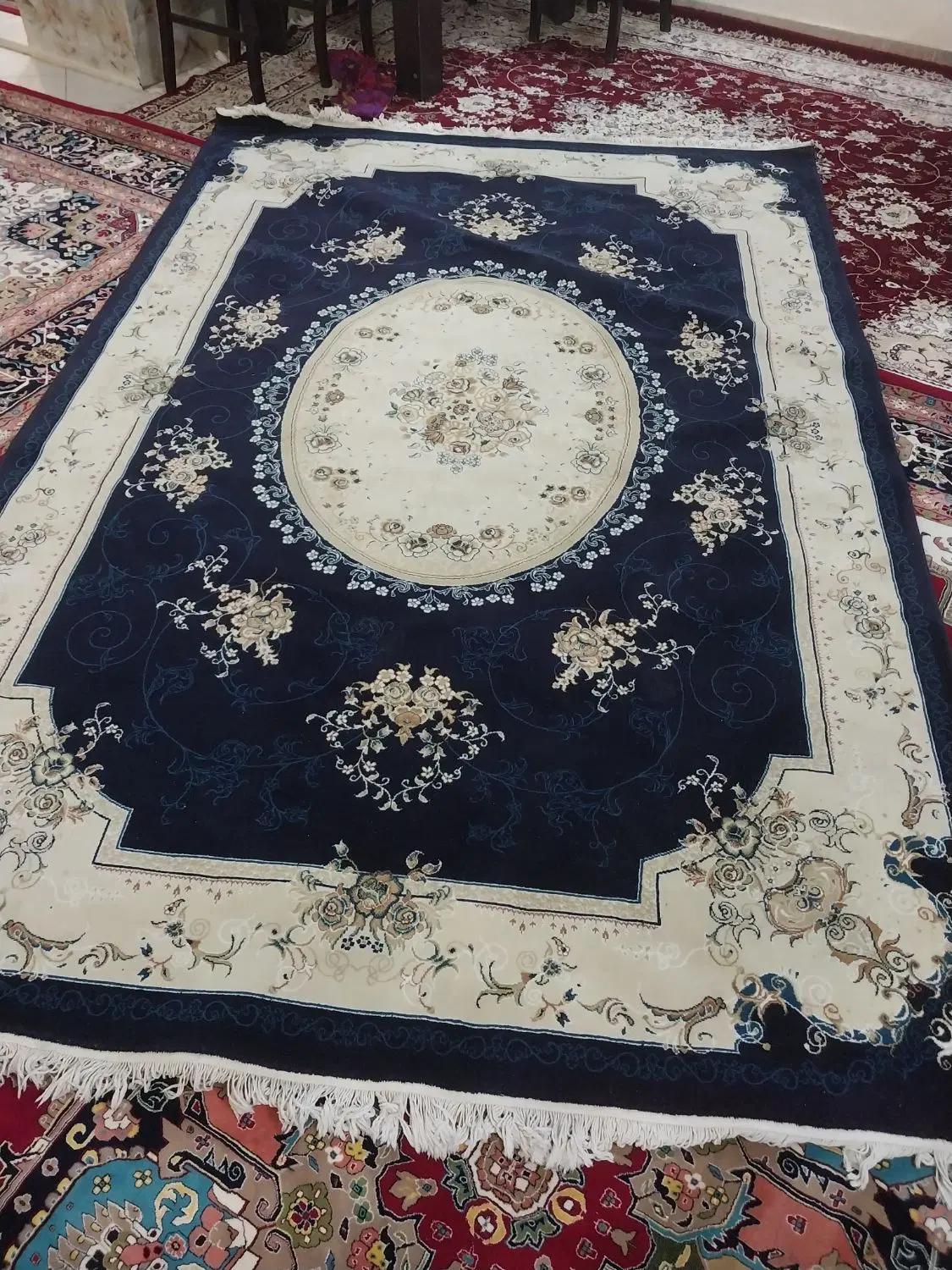 فرش ماشینی سرمه ای کرم درحدن ۶متری|فرش|تهران, هروی|دیوار