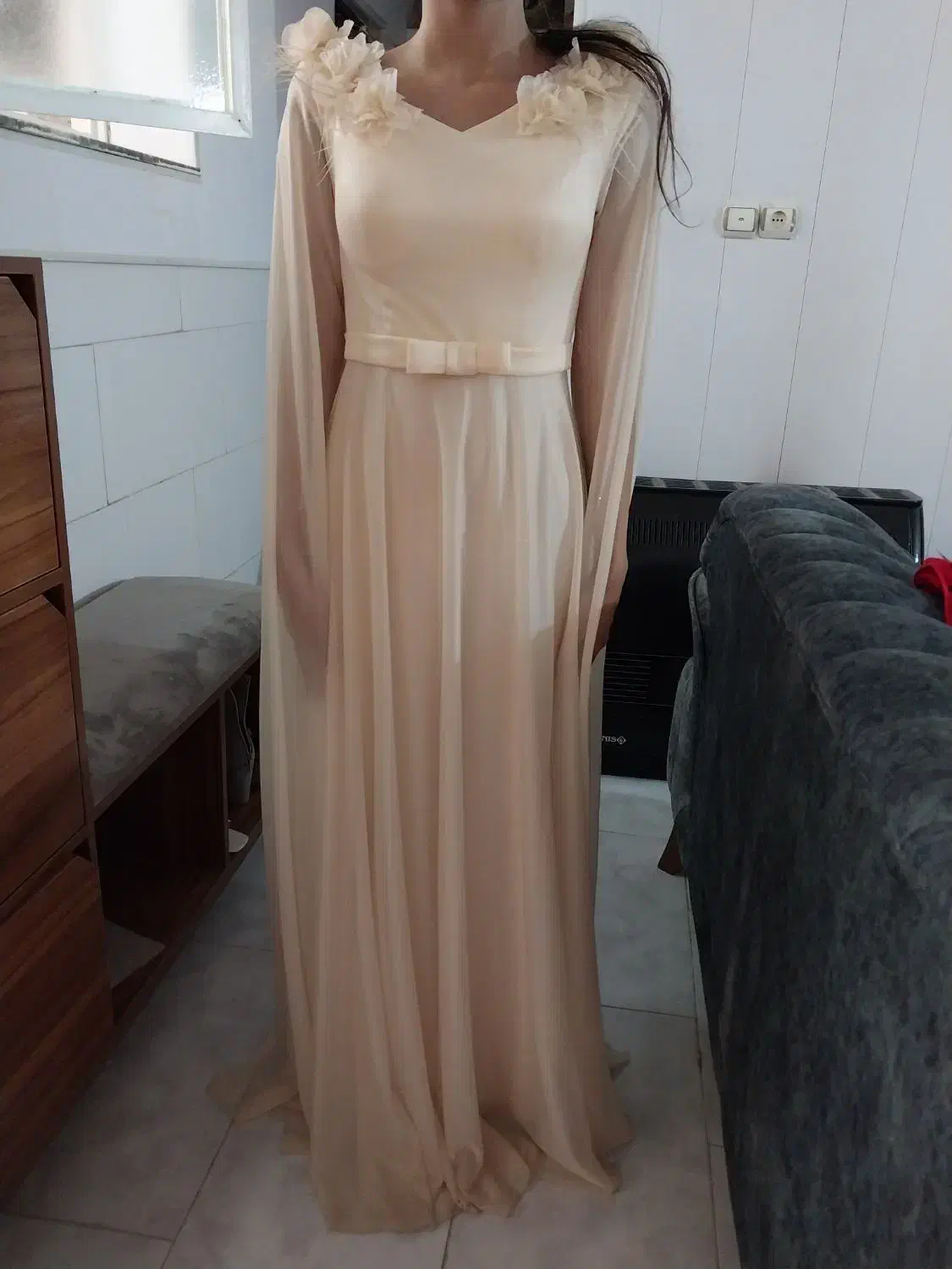 لباس مجلسی|لباس|ساری, |دیوار