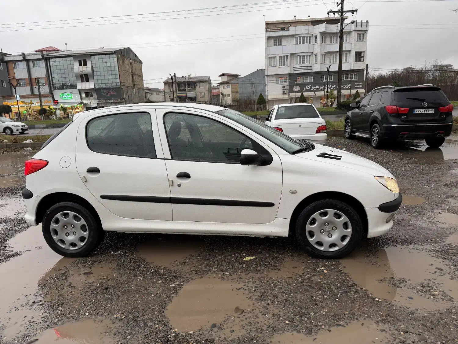 ۲۰۶ تیپ۵ مدل۹۶|خودرو سواری و وانت|لاهیجان, شیشه گران|دیوار