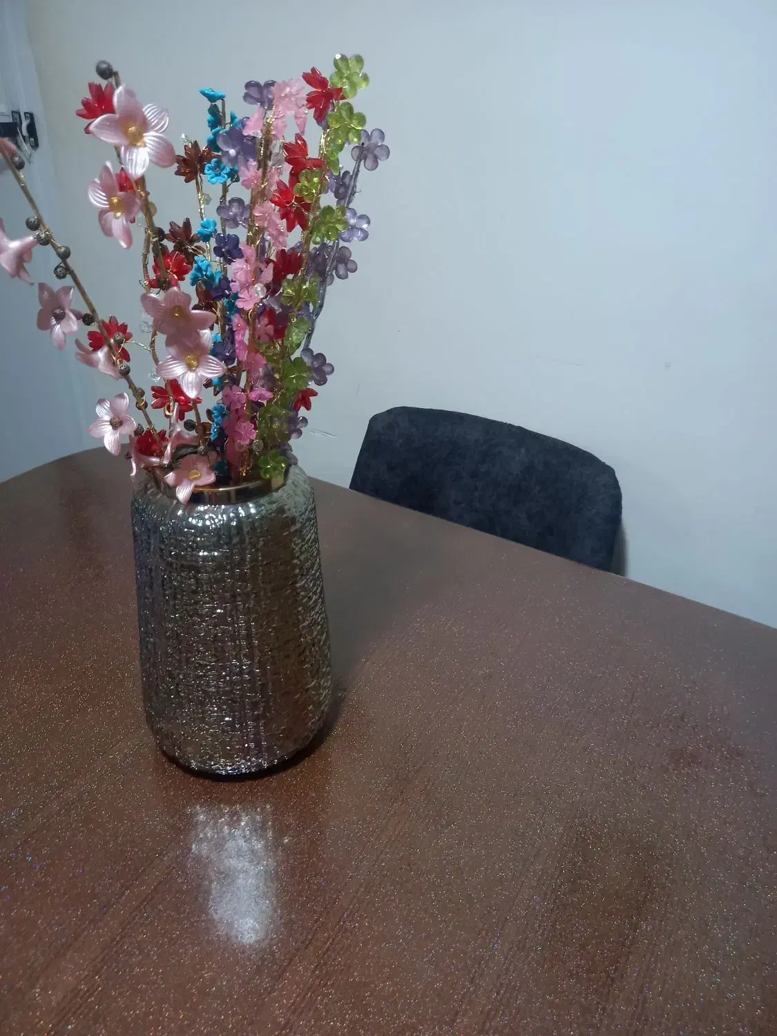 گلدان کریستال نقره ای  با گلهای کریستال  چند رنگ|گل مصنوعی|رشت, شهرک شهید مفتح|دیوار