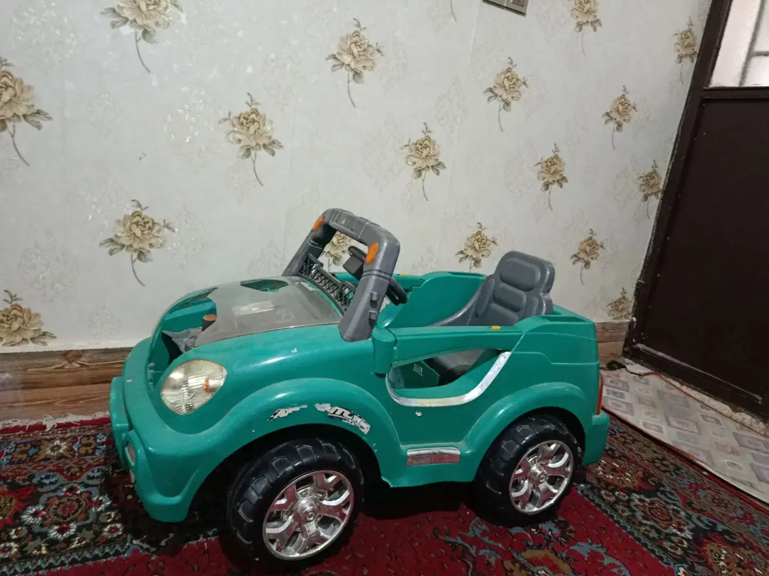 ماشین شارژی|اسباب‌بازی بچه|زاهدان, |دیوار