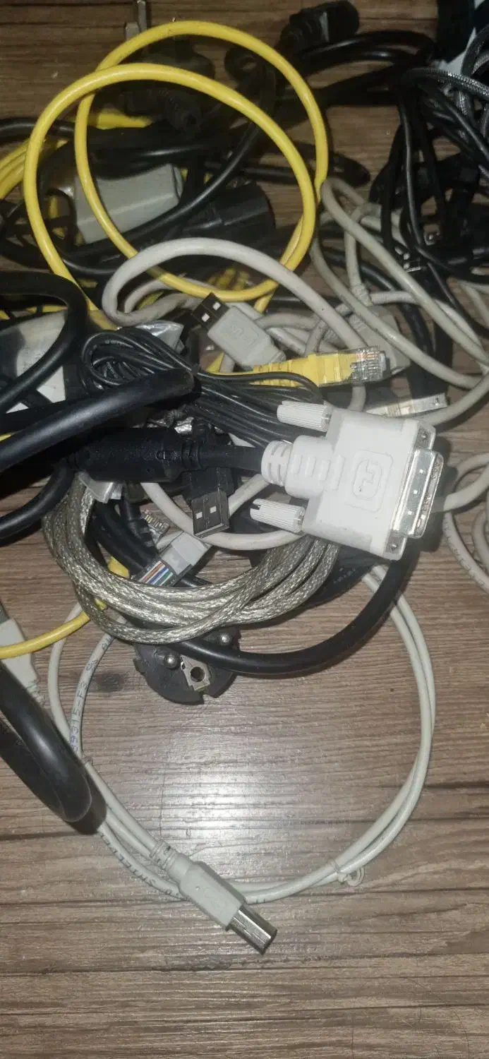 سیم و کابل اصل|قطعات و لوازم جانبی رایانه|تهران, میرداماد|دیوار