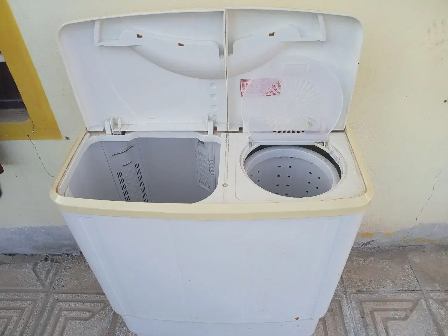 ماشین لباسشویی دوقلو|ماشین لباسشویی و خشک‌کن لباس|هلالی, |دیوار