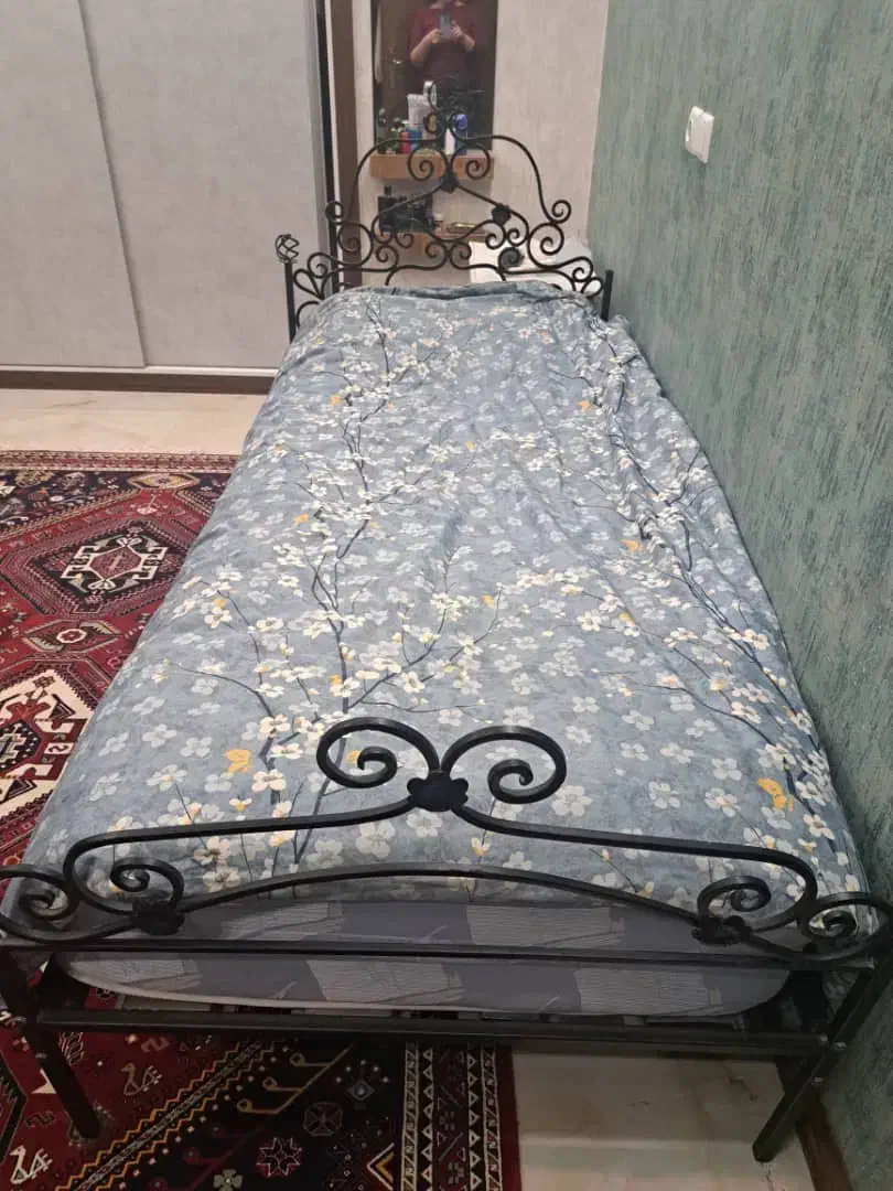 تخت تک نفره کاملا سالم و شیک|تخت و سرویس خواب|اصفهان, سعادت‌آباد|دیوار