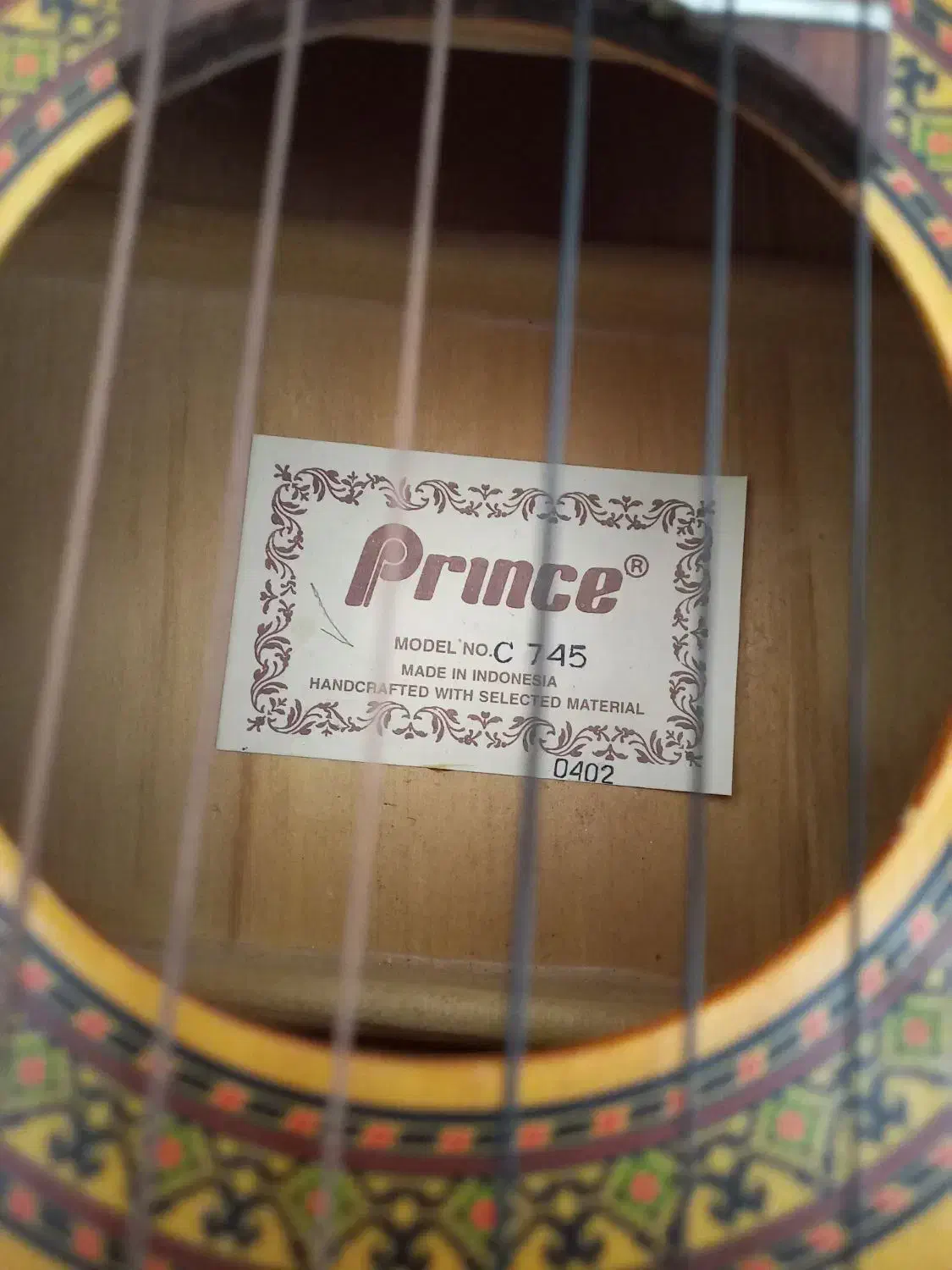 گیتار  سالم وخوب تا حلا استفاده نشده|گیتار، بیس، امپلیفایر|قم, کلهری|دیوار