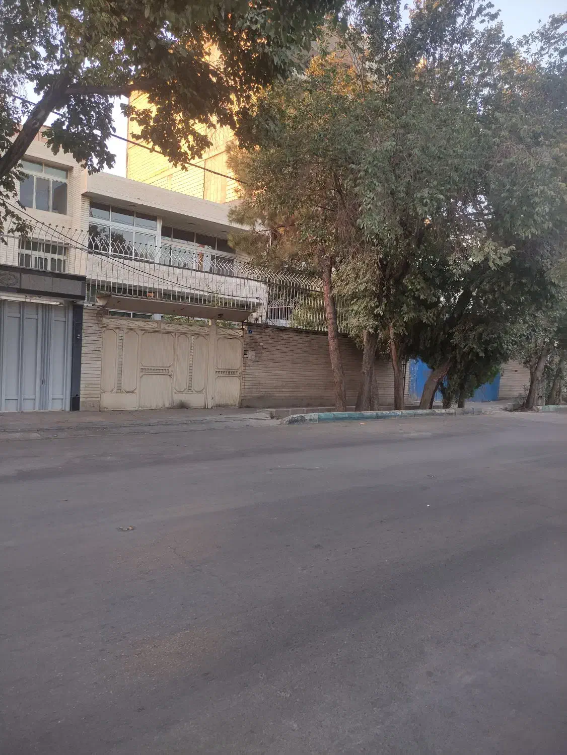 فروش فوری منزل۳طبقه،امکان۷سقف برحکیم شفایی اول|فروش زمین و ملک کلنگی|اصفهان, عسگریه|دیوار